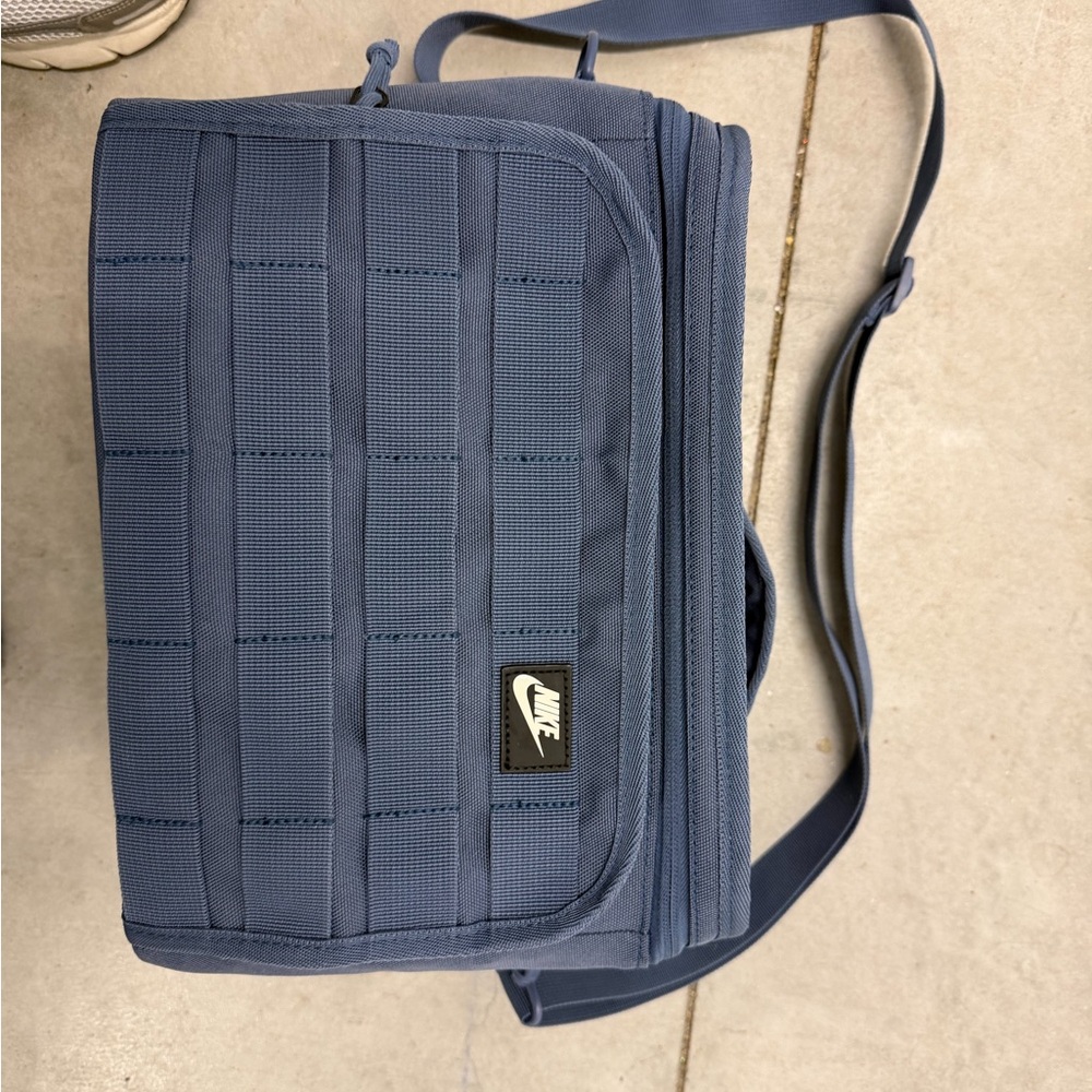 Nike Men's Blue Messenger Bag